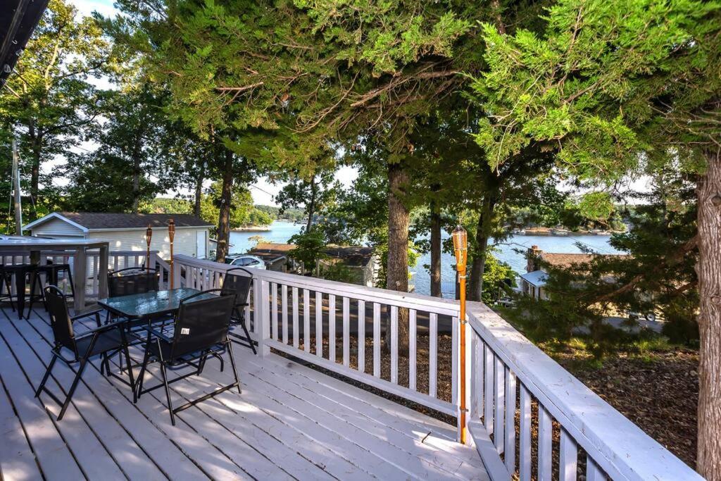 Funky Little Lakehouse - Private Dock And Sunset View Sunrise Beach Exterior photo