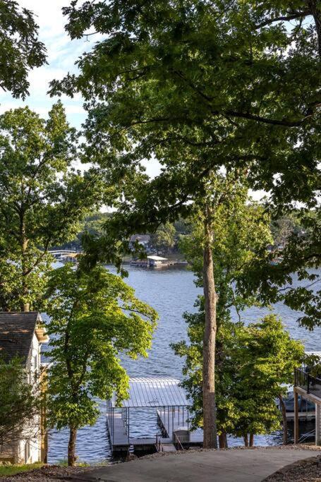 Funky Little Lakehouse - Private Dock And Sunset View Sunrise Beach Exterior photo